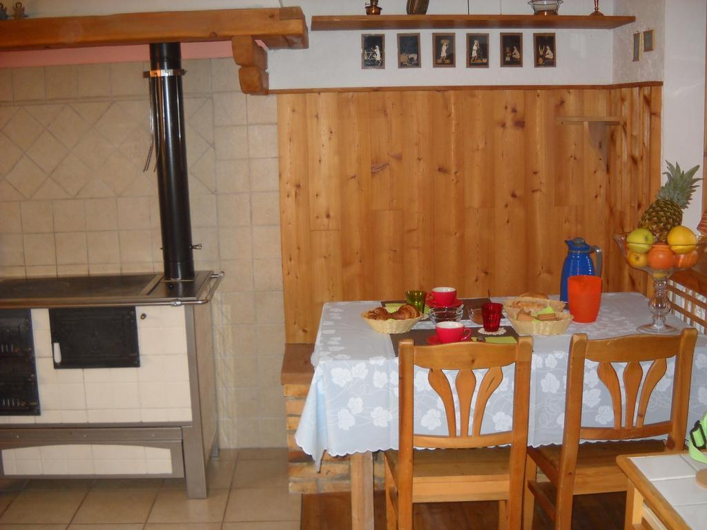 B&B Artemia Тренто Екстериор снимка